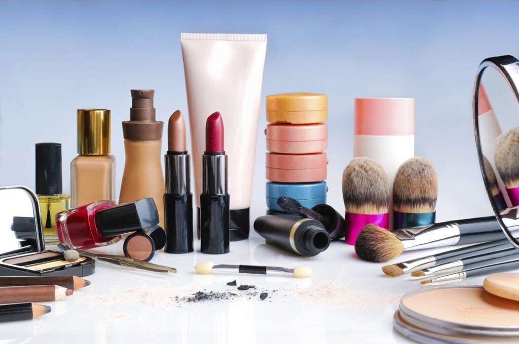 Canada Cosmetic Market Size, Share, Growth, Trends, Demand, Revenue and Competitive Analysis 2032: Organic Market Research